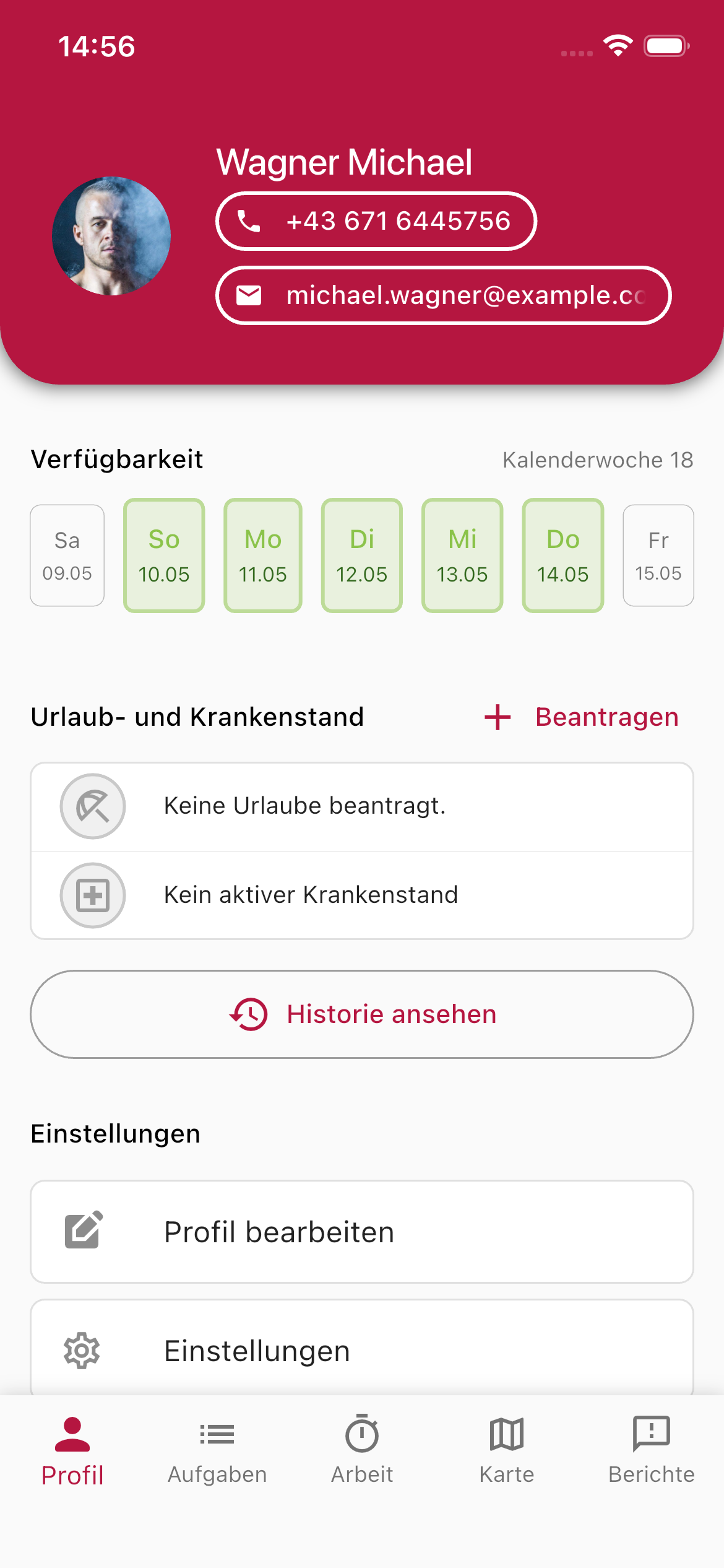 Die Profilansicht in der mobilen App zeigt persönliche Daten und den Bereich Urlaub- und Krankenstand.